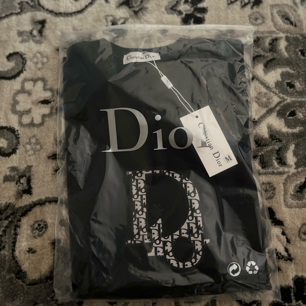 Dior Elegant Black Apparel